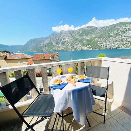 Villa Blanca Risan Esterno foto