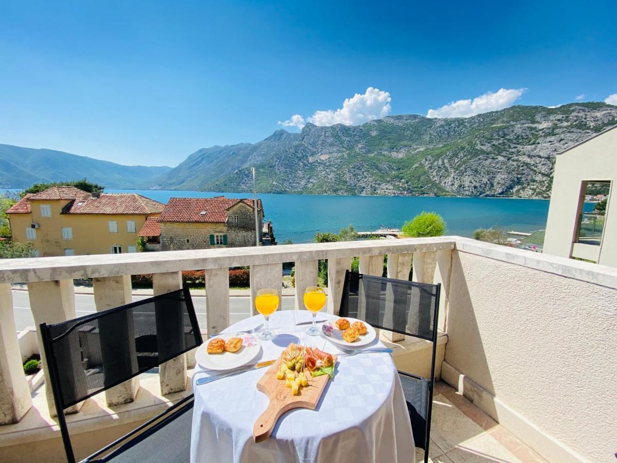 Villa Blanca Risan Esterno foto