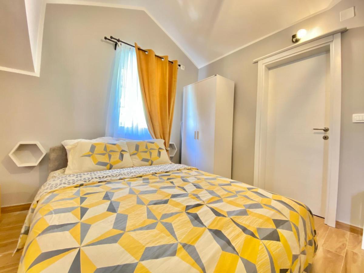 Villa Blanca Risan Esterno foto